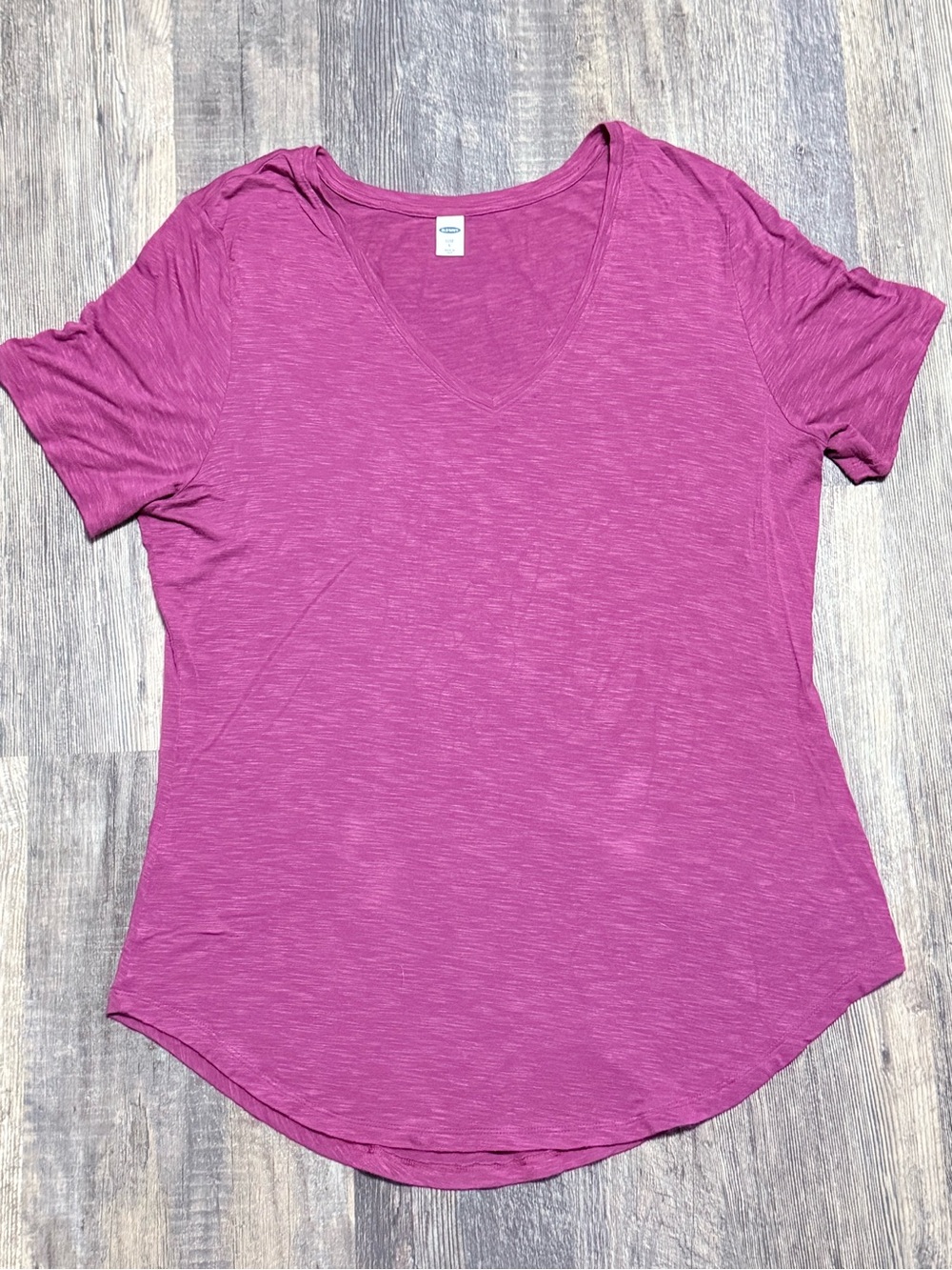 Old Navy Women’s V-Neck Short Sleeve Tee - Tunic Fuchsia Pink size Large